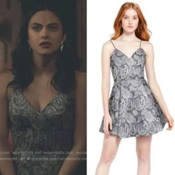 Alice + Olivia Dresses & Skirts - NWT Alice + Olivia Anette Metallic Paisley V-neck Party Dress | 12